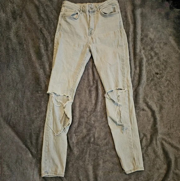 Forever 21 Jeans Forever 21 Size 27 Ripped Jeans High Waist